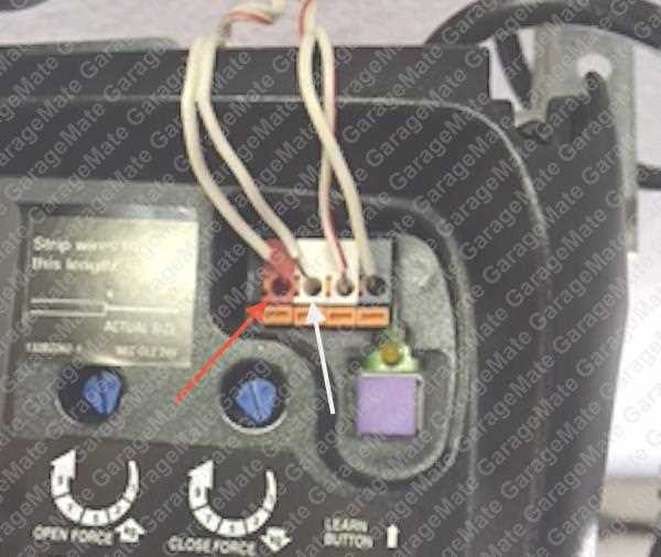 wiring diagram for a chamberlain garage door opener